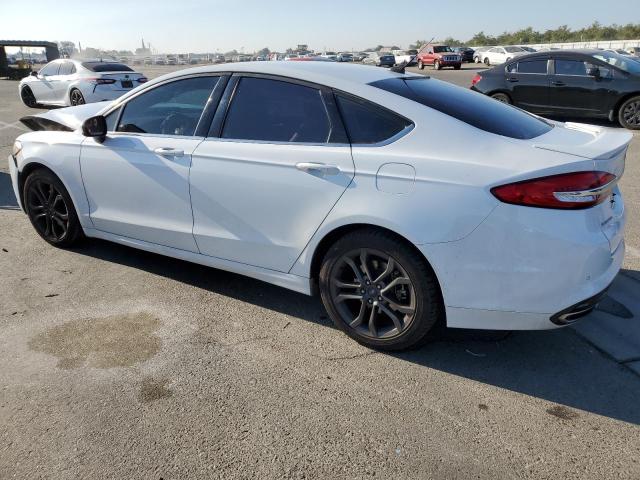 3FA6P0T9XJR152438 - 2018 FORD FUSION SE WHITE photo 2