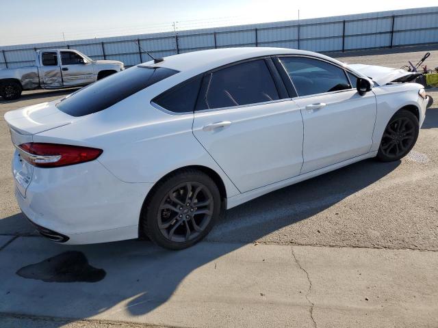 3FA6P0T9XJR152438 - 2018 FORD FUSION SE WHITE photo 3