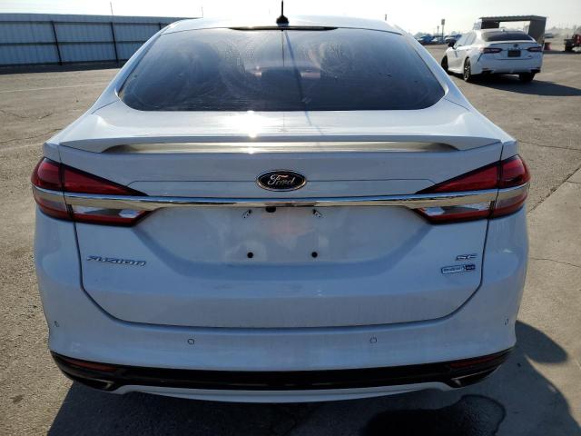 3FA6P0T9XJR152438 - 2018 FORD FUSION SE WHITE photo 6