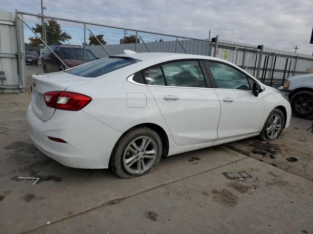 1G1BE5SM4J7131960 - 2018 CHEVROLET CRUZE LT WHITE photo 3