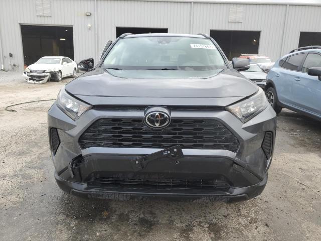 JTMK1RFV0KD017647 - 2019 TOYOTA RAV4 LE GRAY photo 5