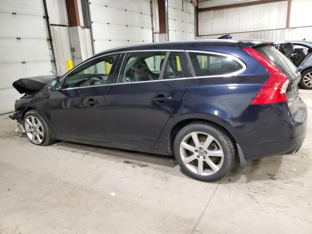 YV140MEKXG1297571 - 2016 VOLVO V60 T5 PREMIER BLUE photo 2