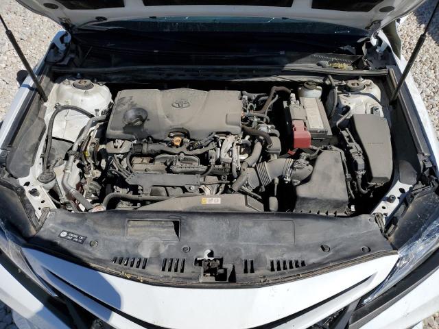 4T1G11AK5LU969125 - 2020 TOYOTA CAMRY SE WHITE photo 11