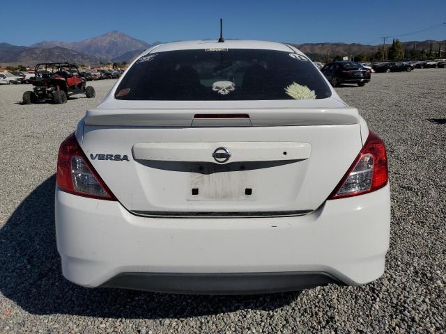 3N1CN7AP3HL843596 - 2017 NISSAN VERSA S WHITE photo 6