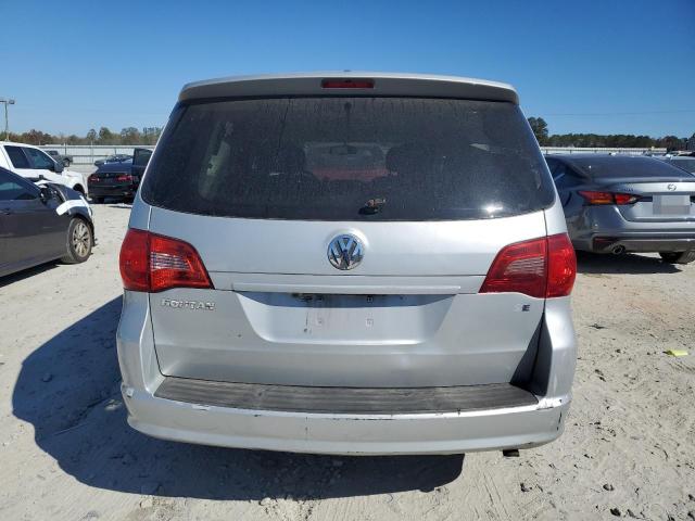 2V8HW34149R595111 - 2009 VOLKSWAGEN ROUTAN SE SILVER photo 6