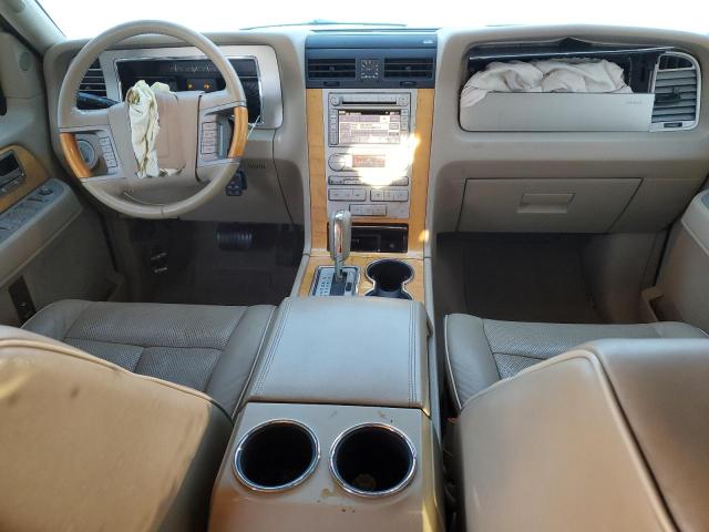 5LMFU28577LJ10197 - 2007 LINCOLN NAVIGATOR 白色 照片 8