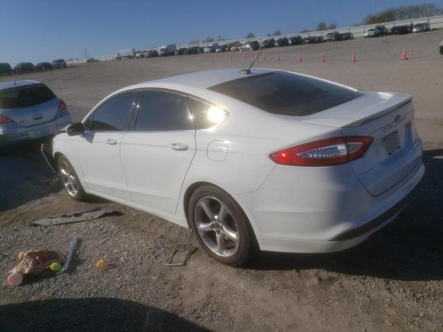 3FA6P0H79GR142113 - 2016 FORD FUSION SE WHITE photo 2