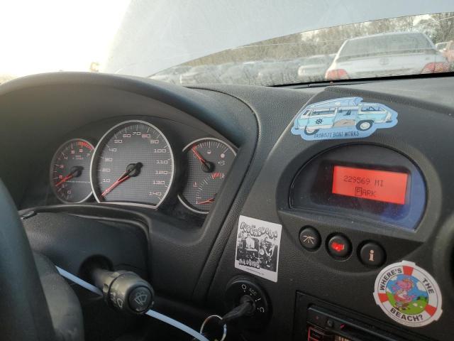 2G2WP522951169628 - 2005 PONTIAC GRAND PRIX 银色 照片 9