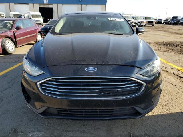 3FA6P0LU5KR131681 - 2019 FORD FUSION SE BLACK photo 5