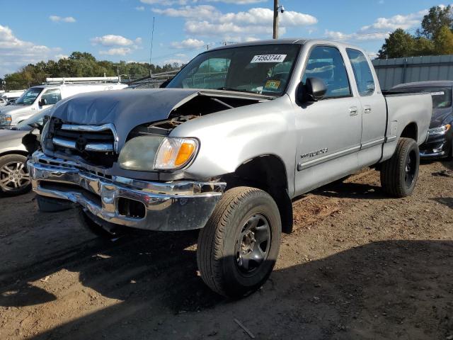 5TBRN34152S314619 - 2002 TOYOTA TUNDRA ACCESS CAB SR5 GRAY photo 1