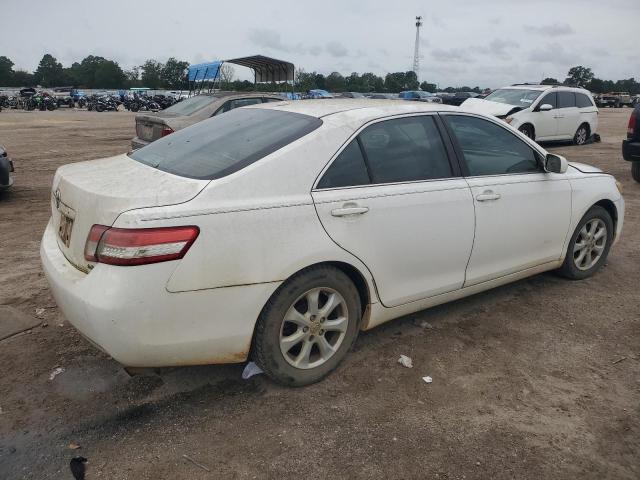 4T1BF3EK6BU758905 - 2011 TOYOTA CAMRY BASE WHITE photo 3