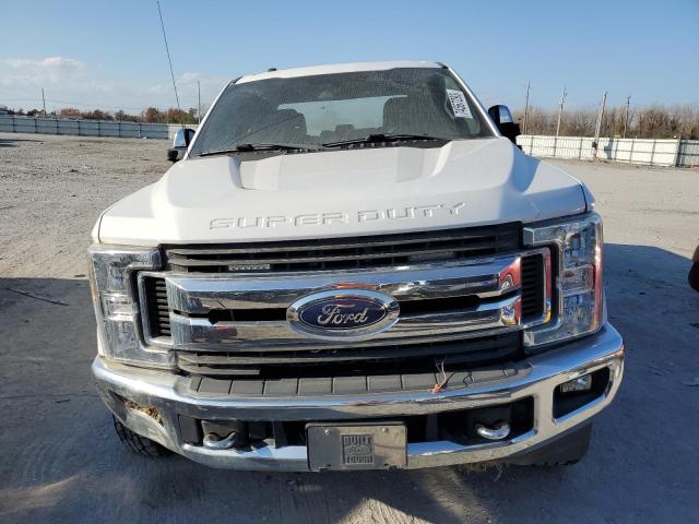 1FT7W2B65HED23467 - 2017 FORD F250 SUPER DUTY WHITE photo 5