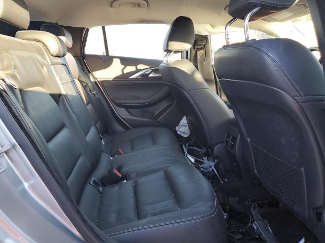 SJKCH5CP8JA056434 - 2018 INFINITI QX30 BASE فضي صورة 10