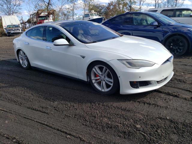 5YJSA1E44GF131208 - 2016 TESLA MODEL S Սպիտակ լուսանկար 4