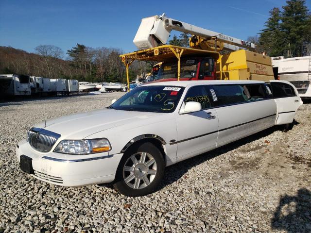 2L1FM88W58X635635 - 2008 LINCOLN TOWN CAR EXECUTIVE WHITE photo 1