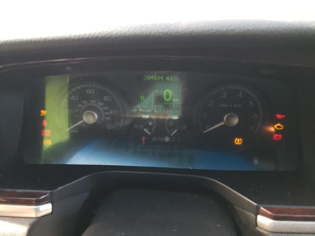 2L1FM88W58X635635 - 2008 LINCOLN TOWN CAR EXECUTIVE WHITE photo 9