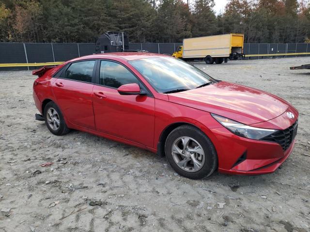 5NPLL4AG8PH110699 - 2023 HYUNDAI ELANTRA SE RED photo 4