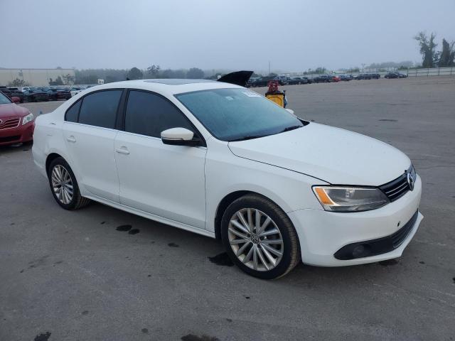 3VWL17AJ5EM372736 - 2014 VOLKSWAGEN JETTA SEL WHITE photo 4