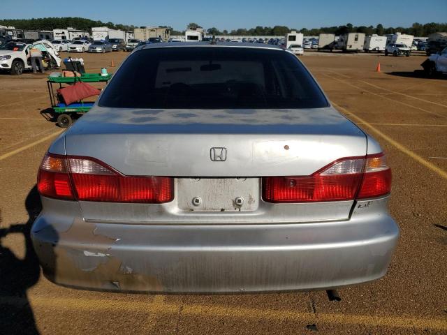 JHMCG5641YC010948 - 2000 HONDA ACCORD LX SILVER photo 6