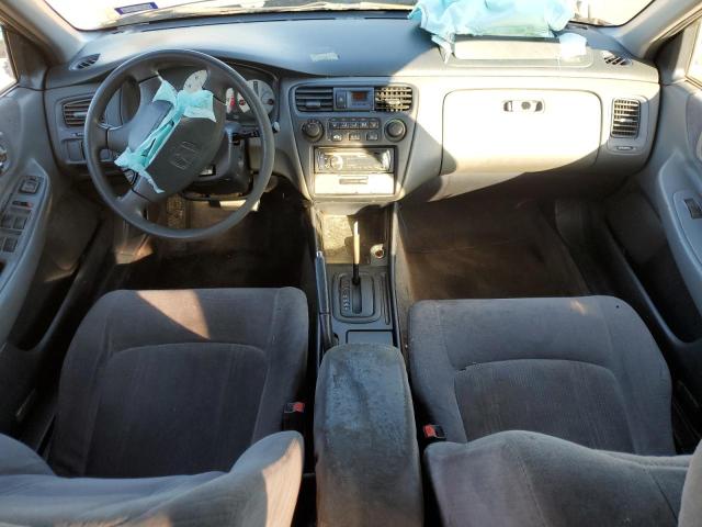 JHMCG5641YC010948 - 2000 HONDA ACCORD LX SILVER photo 8