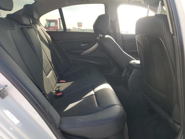 WBA3C3G55FNS75895 - 2015 BMW 320 I XDRIVE WHITE photo 10