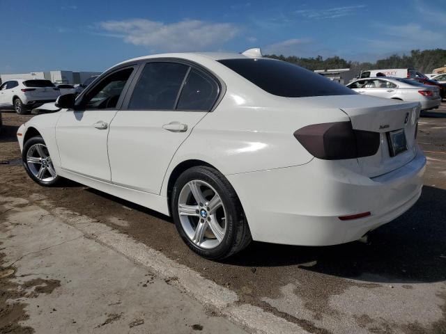 WBA3C3G55FNS75895 - 2015 BMW 320 I XDRIVE WHITE photo 2