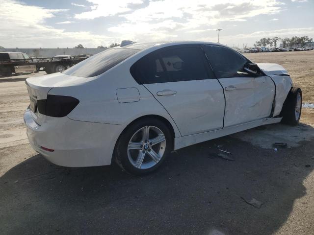 WBA3C3G55FNS75895 - 2015 BMW 320 I XDRIVE WHITE photo 3