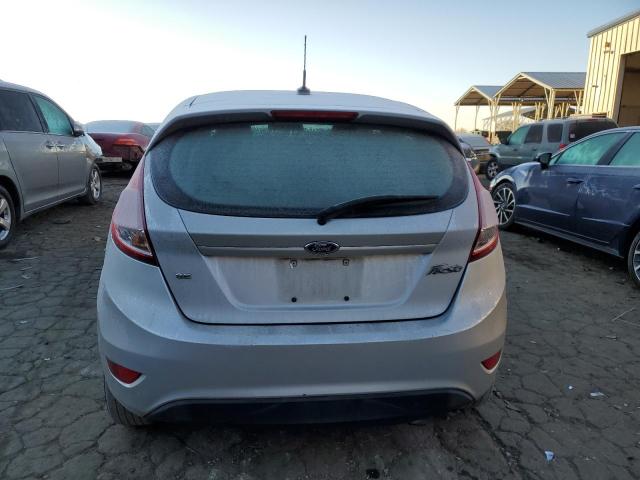 3FADP4EJ7HM138543 - 2017 FORD FIESTA SE SILVER photo 6