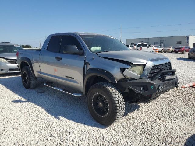 5TFRV54127X022480 - 2007 TOYOTA TUNDRA DOUBLE CAB SR5 SILVER photo 4