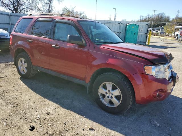 1FMCU9DG2CKC23321 - 2012 FORD ESCAPE XLT RED photo 4