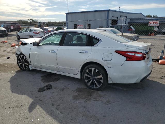 1N4AL3AP8GC236239 - 2016 NISSAN ALTIMA 2.5 WHITE photo 2