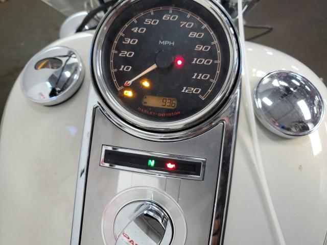 1HD1FBM1XFB670250 - 2015 HARLEY-DAVIDSON FLHR ROAD KING WHITE photo 8