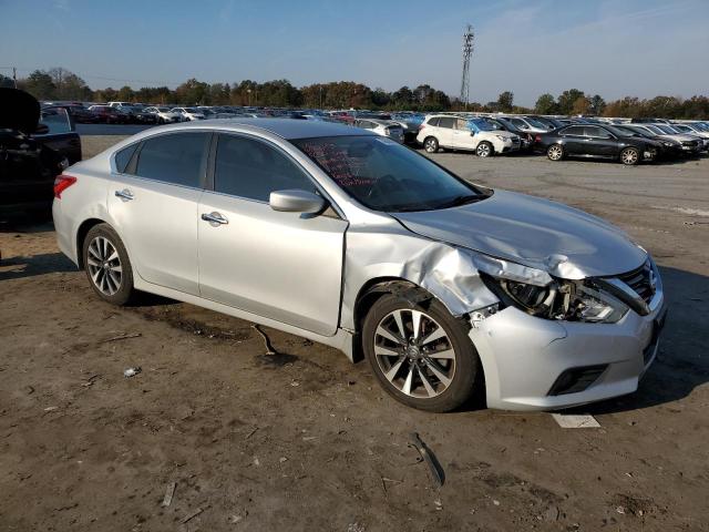 1N4AL3AP9HC151377 - 2017 NISSAN ALTIMA 2.5 SILVER photo 4