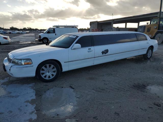 1L1FM88WX7Y638139 - 2007 LINCOLN TOWN CAR EXECUTIVE WHITE photo 1