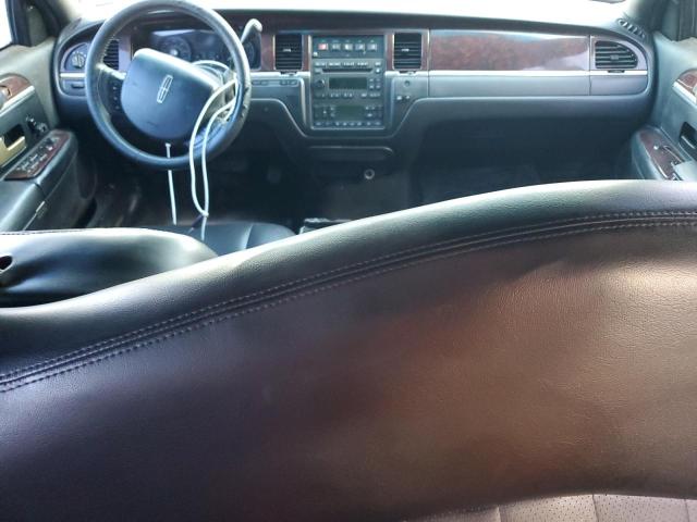 1L1FM88WX7Y638139 - 2007 LINCOLN TOWN CAR EXECUTIVE WHITE photo 8