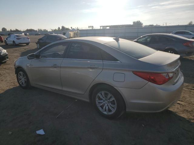 5NPEB4AC3BH053250 - 2011 HYUNDAI SONATA GLS GOLD photo 2