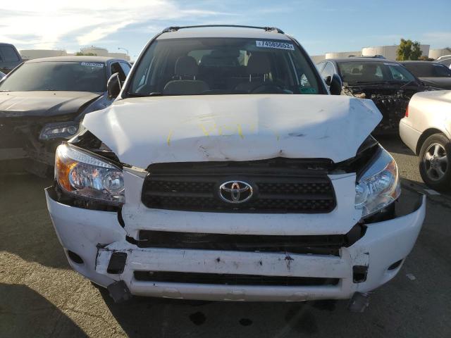 JTMBD33V976037710 - 2007 TOYOTA RAV4 WHITE photo 5