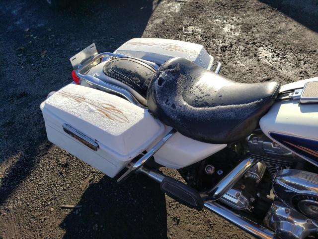 1HD1FC4197Y642802 - 2007 HARLEY-DAVIDSON FLHTCUI 白色 照片 6