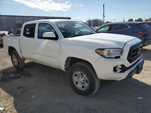 3TMCZ5AN4NM518286 - 2022 TOYOTA TACOMA DOUBLE CAB WHITE photo 4