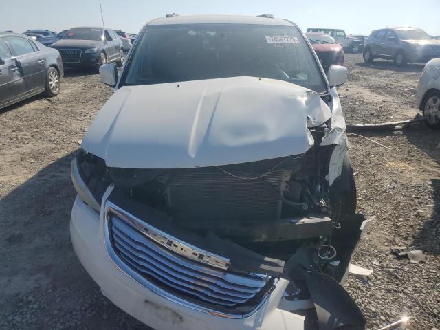 2A4RR5DG1BR634972 - 2011 CHRYSLER TOWN & COU TOURING თეთრი ფოტო 5