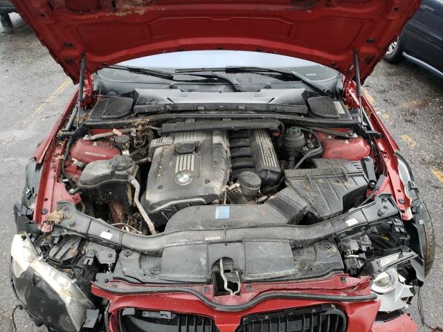 WBAKE3C50BE557139 - 2011 BMW 328 I RED photo 11