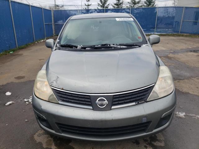 3N1BC13E08L350064 - 2008 NISSAN VERSA S GRAY photo 5