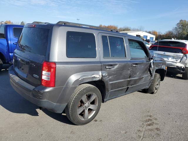 1C4NJRFB3FD249362 - 2015 JEEP PATRIOT LATITUDE GRAY photo 3