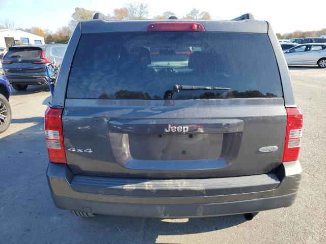 1C4NJRFB3FD249362 - 2015 JEEP PATRIOT LATITUDE GRAY photo 6