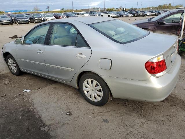 4T1BE32K55U028298 - 2005 TOYOTA CAMRY LE GRAY photo 2