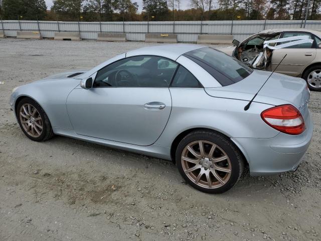 WDBWK56F55F079066 - 2005 MERCEDES-BENZ SLK 350 SILVER photo 2