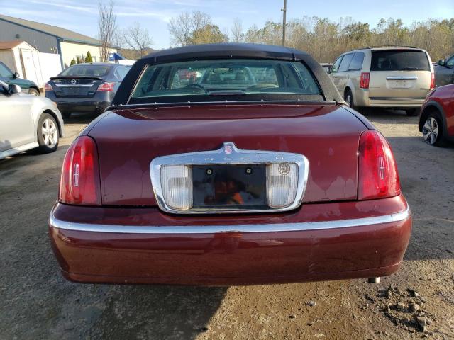 1LNHM81W1YY769611 - 2000 LINCOLN TOWN CAR EXECUTIVE BURGUNDY photo 6