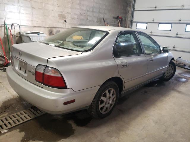 1HGCD5665TA243765 - 1996 HONDA ACCORD EX SILVER photo 3