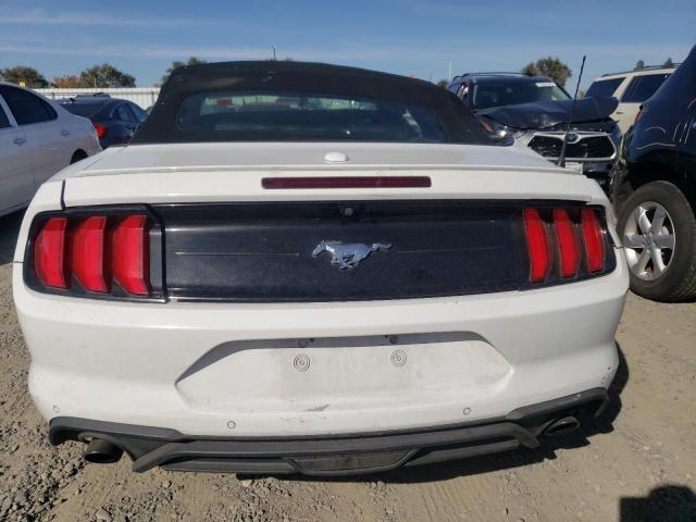 1FATP8UH3J5142652 - 2018 FORD MUSTANG WHITE photo 6