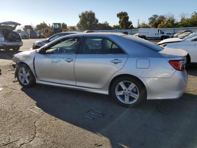 4T1BF1FK6DU231565 - 2013 TOYOTA CAMRY L SILVER photo 2